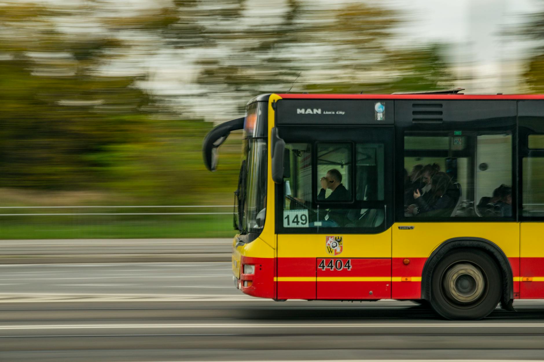 Imperia, nuova linea bus a Sanremo e tariffa turistica nel Golfo dianese