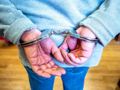 Ventimiglia, tentata rapina a coppia senza dimora: due arresti