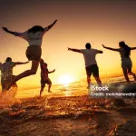 Imperia amplia le spiagge libere: la quota fronte mare sale al 64,75%